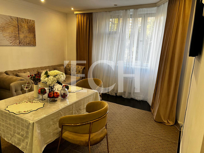 Продажа 3 комнатной квартиры, 130.4 м2, Московская область, Красногорск, Красногорский бульвар, 9 9