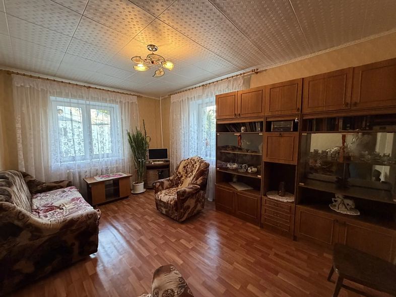 Продажа 2 комнатной квартиры, 42.4 м2, обл. Тульская, г. Новомосковск, Садовая улица, 8 3
