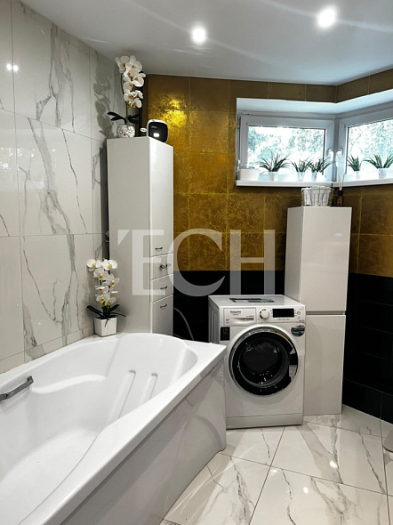 Продажа 3 комнатной квартиры, 130.4 м2, Московская область, Красногорск, Красногорский бульвар, 9 16