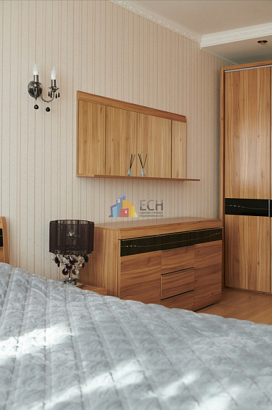 Продажа 3 комнатной квартиры, 93.6 м2, обл. Тульская, г. Тула, Арсенальная улица, 1В 15