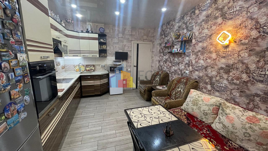 Продажа 3 комнатной квартиры, 89.8 м2, обл. Тульская, г. Тула, Новомосковская улица, 4 3