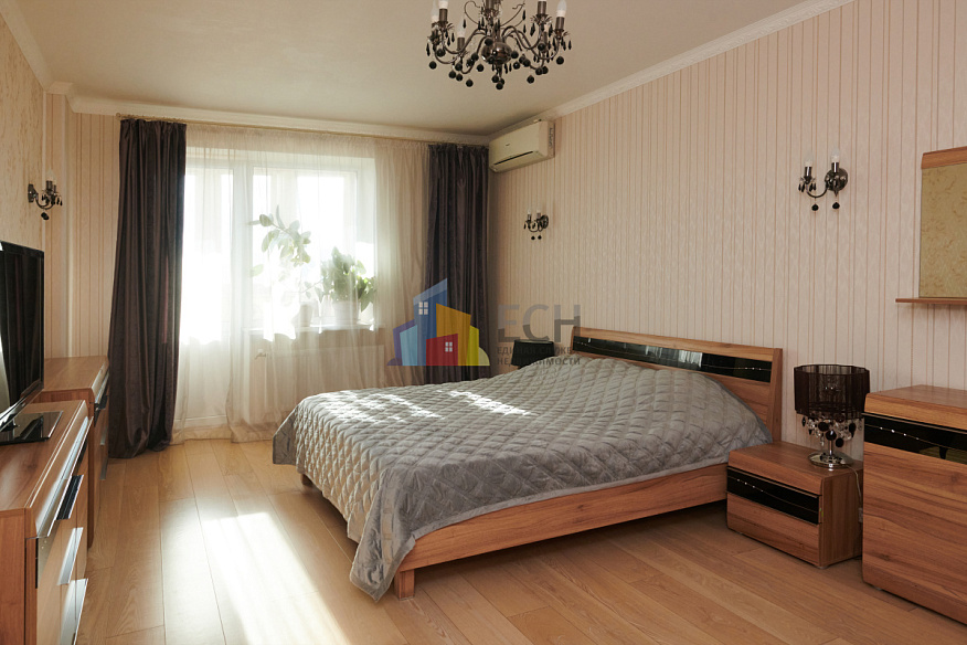 Продажа 3 комнатной квартиры, 93.6 м2, обл. Тульская, г. Тула, Арсенальная улица, 1В 13