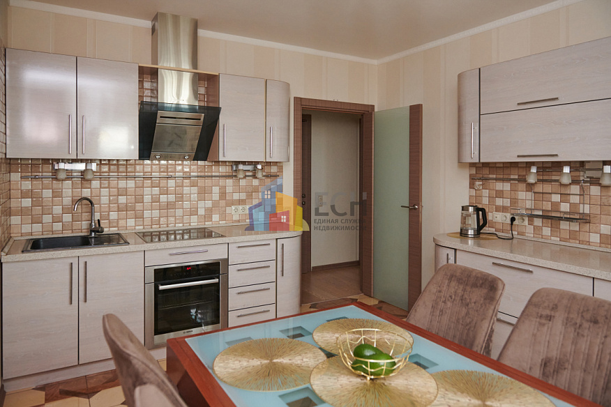 Продажа 3 комнатной квартиры, 93.6 м2, обл. Тульская, г. Тула, Арсенальная улица, 1В 7