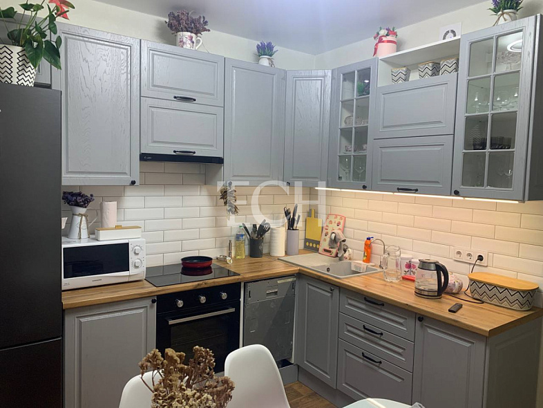 Продажа 2 комнатной квартиры, 49.3 м2, обл. Тульская, г. рабочий посёлок Новогуровский, Лесная улица, 1 6
