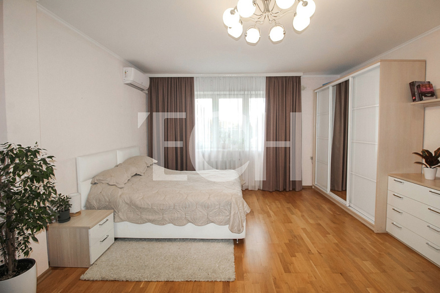 Продажа 3 комнатной квартиры, 107.3 м2, обл. Тульская, г. Тула, улица Демонстрации, 27к1 10