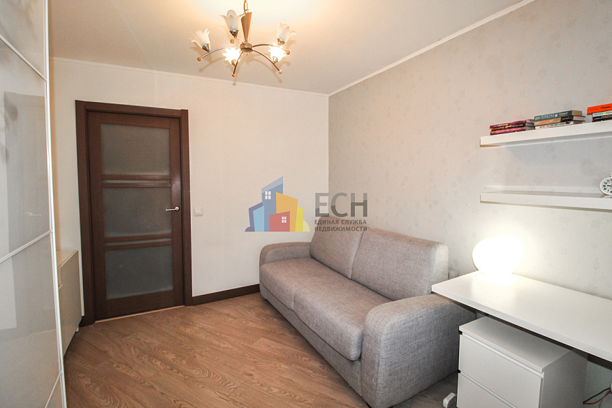 Продажа 4+ комнатной квартиры, 62.8 м2, обл. Тульская, г. посёлок Рождественский, улица Строителей, 6 8
