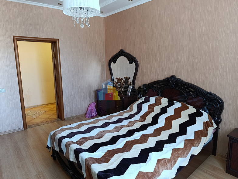 Продажа 2 комнатной квартиры, 60 м2, обл. Тульская, г. Новомосковск, Коммунистическая улица, 15 12