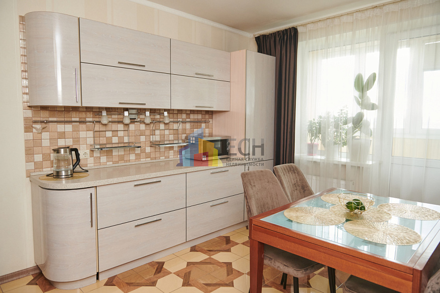 Продажа 3 комнатной квартиры, 93.6 м2, обл. Тульская, г. Тула, Арсенальная улица, 1В 8