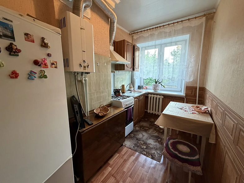 Продажа 2 комнатной квартиры, 42.4 м2, обл. Тульская, г. Новомосковск, Садовая улица, 8 1