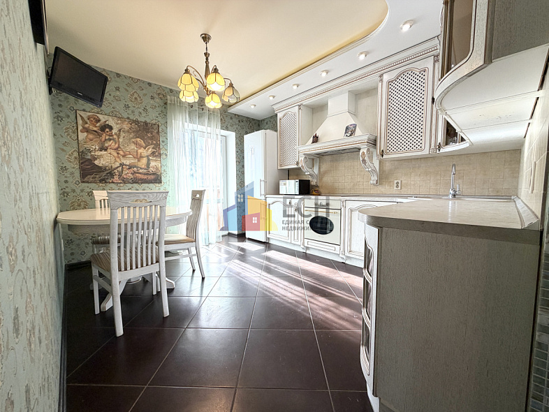 Продажа 2 комнатной квартиры, 80 м2, обл. Тульская, г. Тула, улица Михеева, 23 1