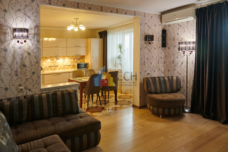 Продажа 3 комнатной квартиры, 93.6 м2, обл. Тульская, г. Тула, Арсенальная улица, 1В 1