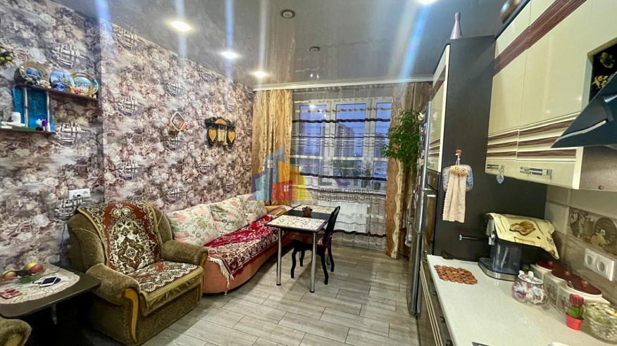 Продажа 3 комнатной квартиры, 89.8 м2, обл. Тульская, г. Тула, Новомосковская улица, 4 1