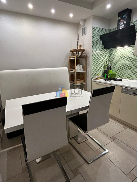 Многокомнатная квартира, 110 м2, обл. Тульская, г. Тула, улица Генерала Маргелова, 1 1