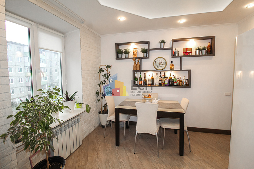 Продажа 4+ комнатной квартиры, 62.8 м2, обл. Тульская, г. посёлок Рождественский, улица Строителей, 6 6